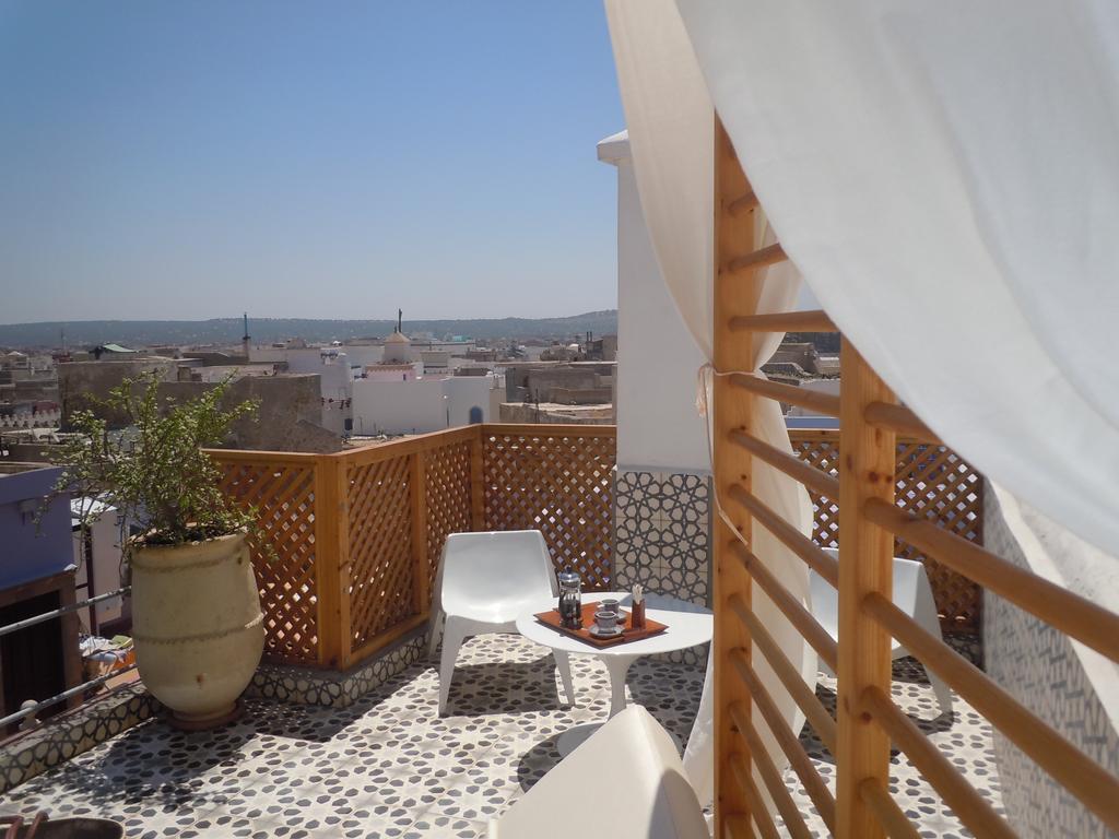 Riad Emotion As-Sawíra Exteriér fotografie
