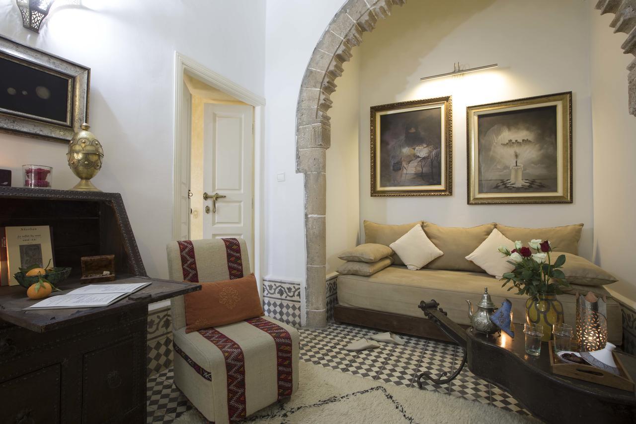 Riad Emotion As-Sawíra Exteriér fotografie