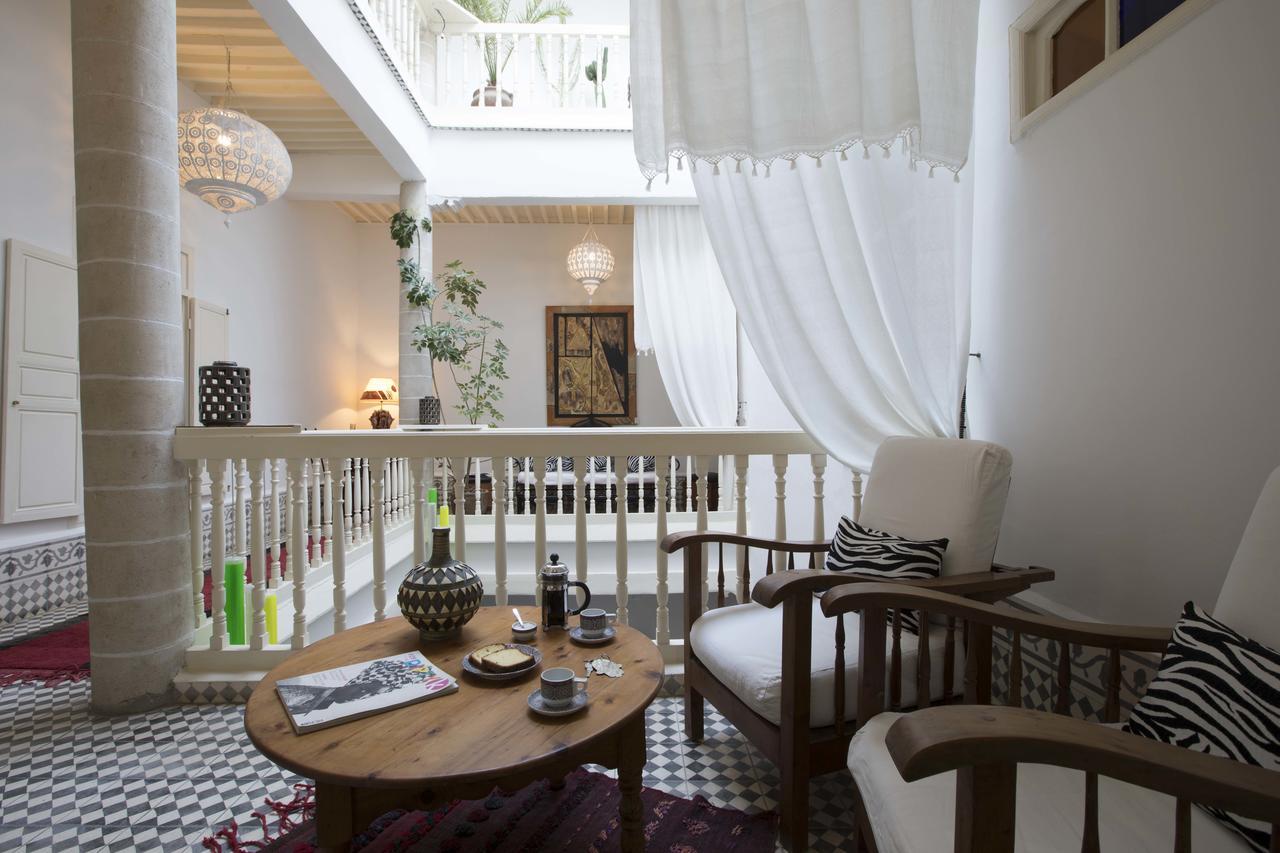Riad Emotion As-Sawíra Exteriér fotografie
