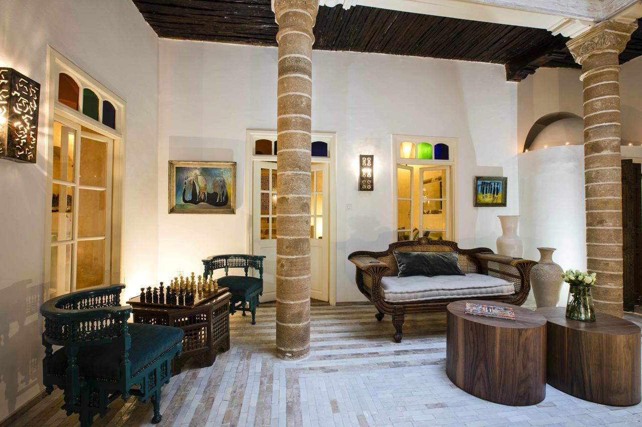 Riad Emotion As-Sawíra Exteriér fotografie