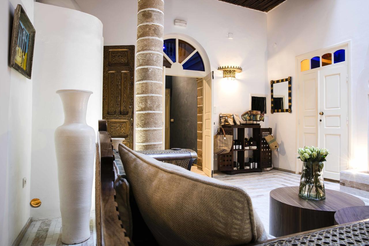Riad Emotion As-Sawíra Exteriér fotografie
